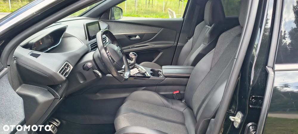 Peugeot 5008 - 9