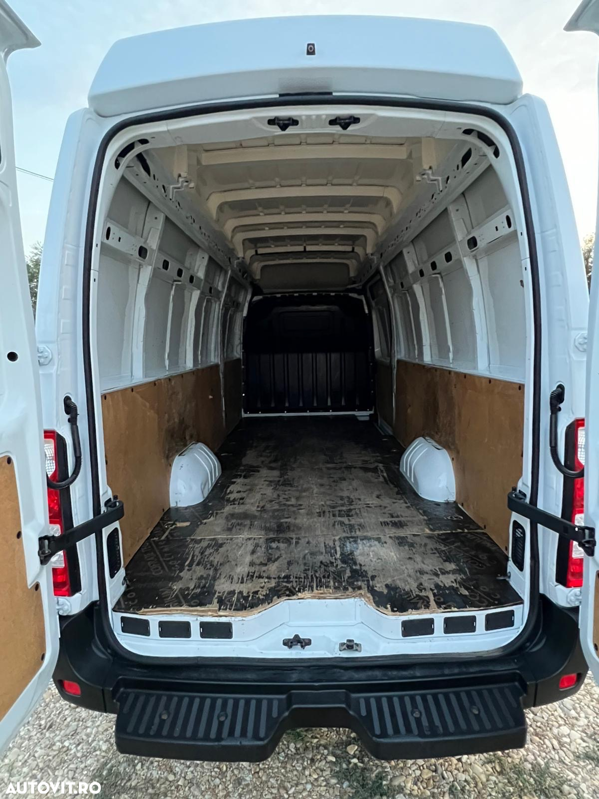 Renault Master XXL 2019 - 19