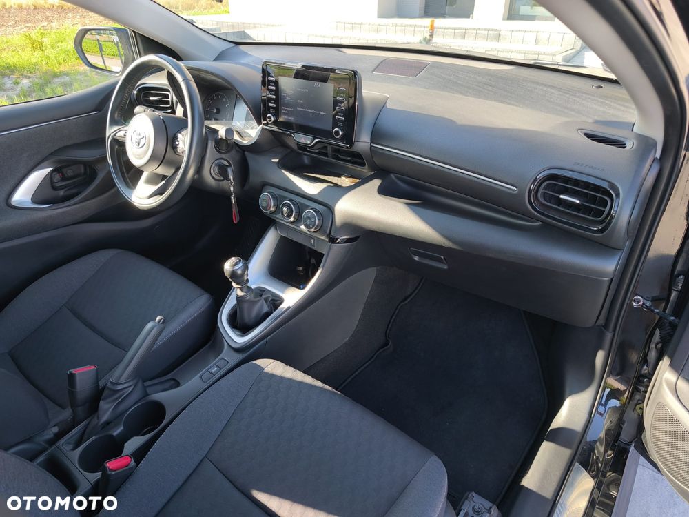 Toyota Yaris 1.5 Comfort - 12