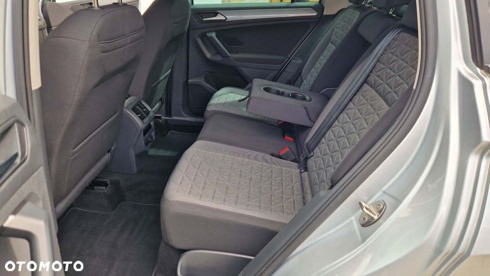 Volkswagen Tiguan - 5