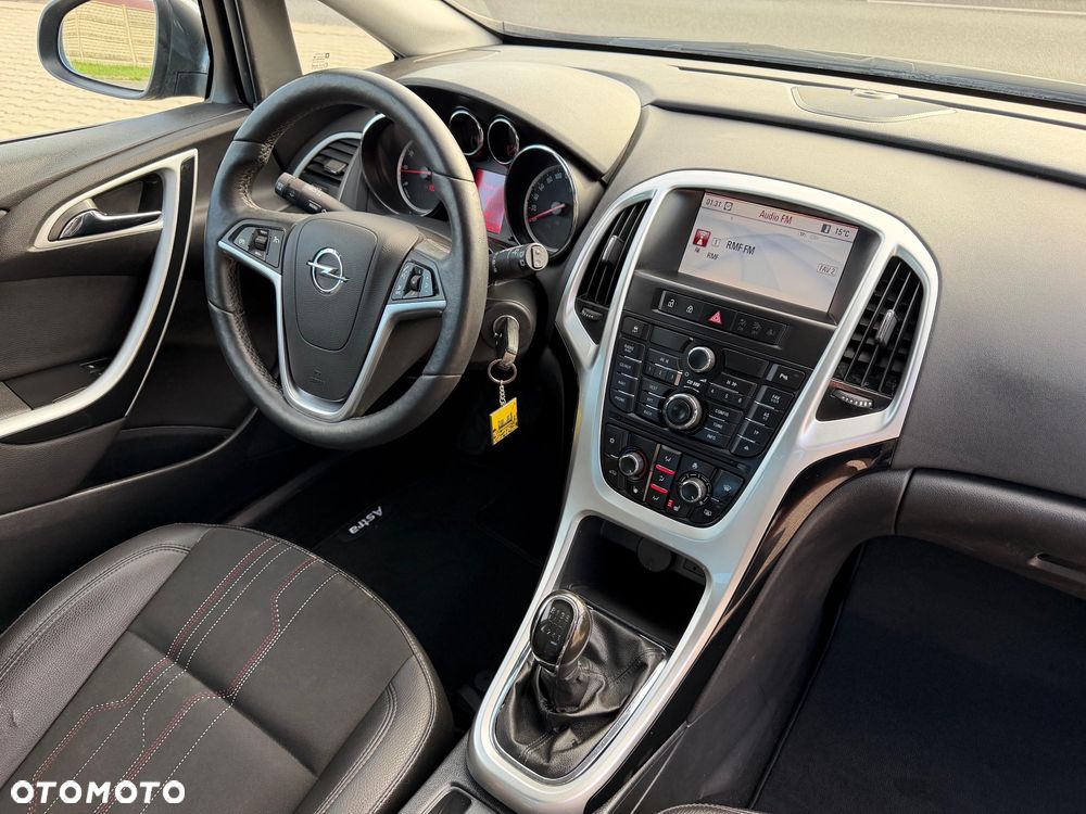 Opel Astra 1.4 Turbo ecoFLEX Start/Stop 150 Jahre - 37
