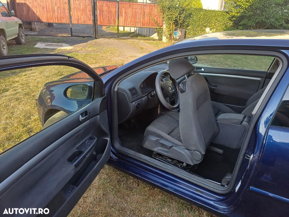 Volkswagen Golf 1.6 Tour - 6