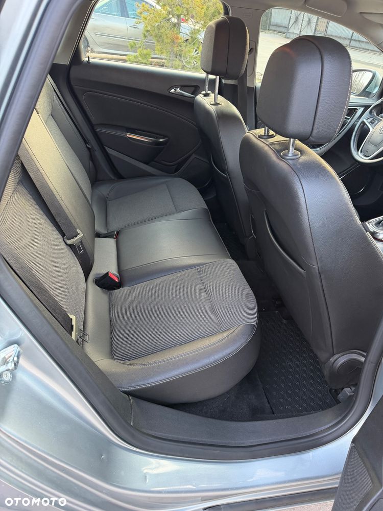 Opel Astra 1.7 CDTI - 11