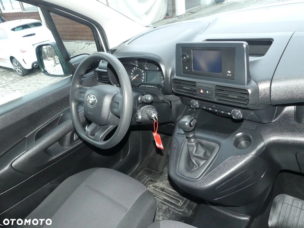 Toyota ProAce City - 29