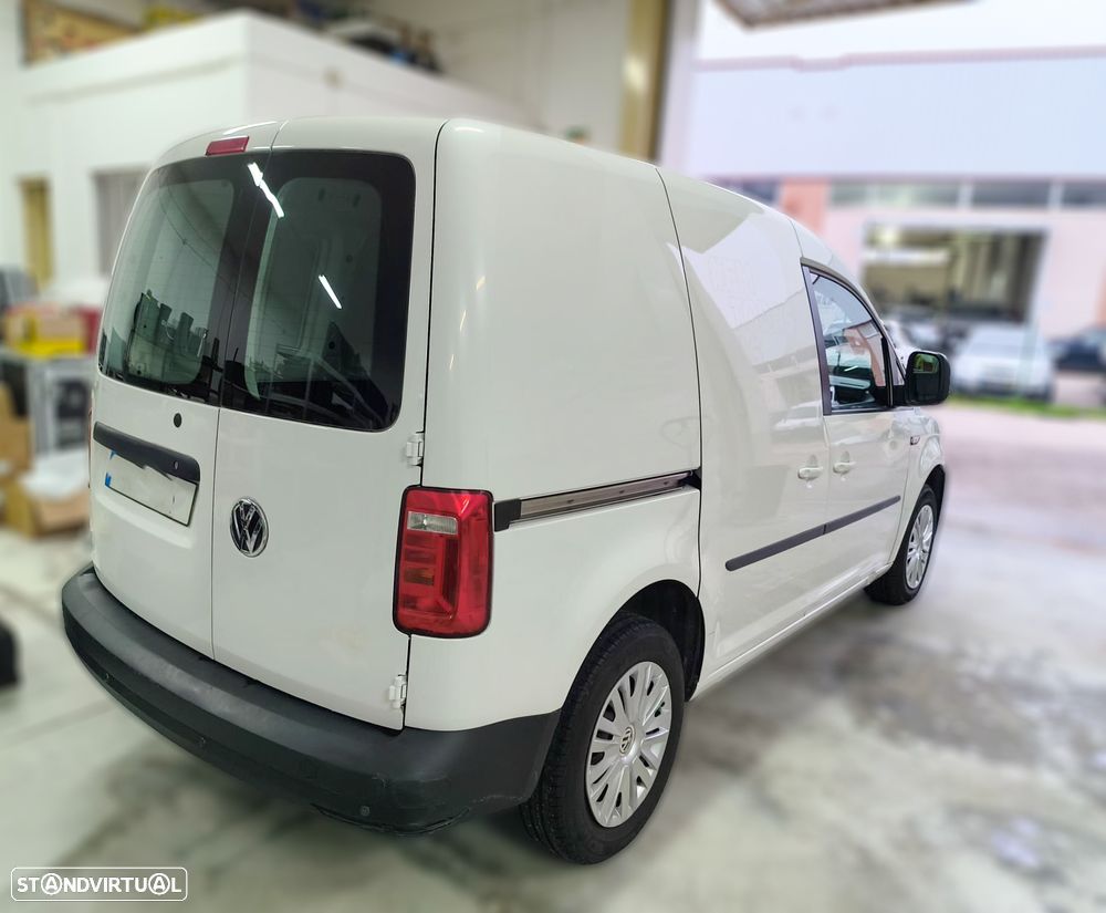 VW Caddy - 5
