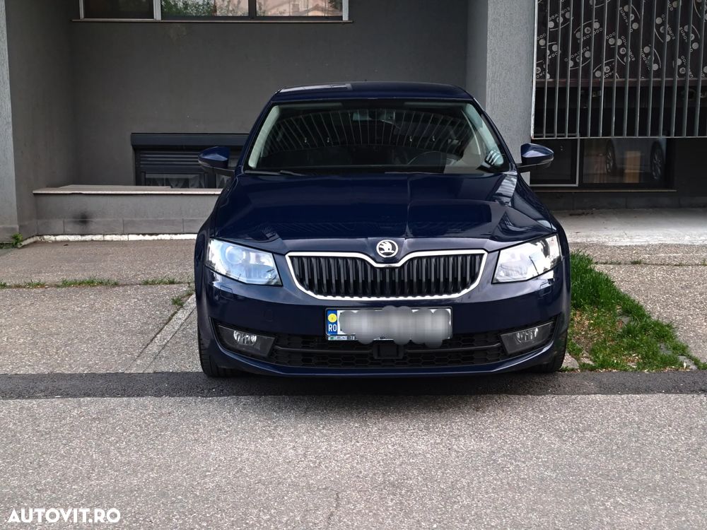Skoda Octavia 2.0 TDI AMBITION DSG - 6