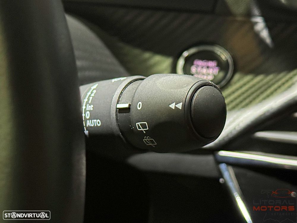 Peugeot 2008 1.2 PureTech Allure Pack EAT8 - 25