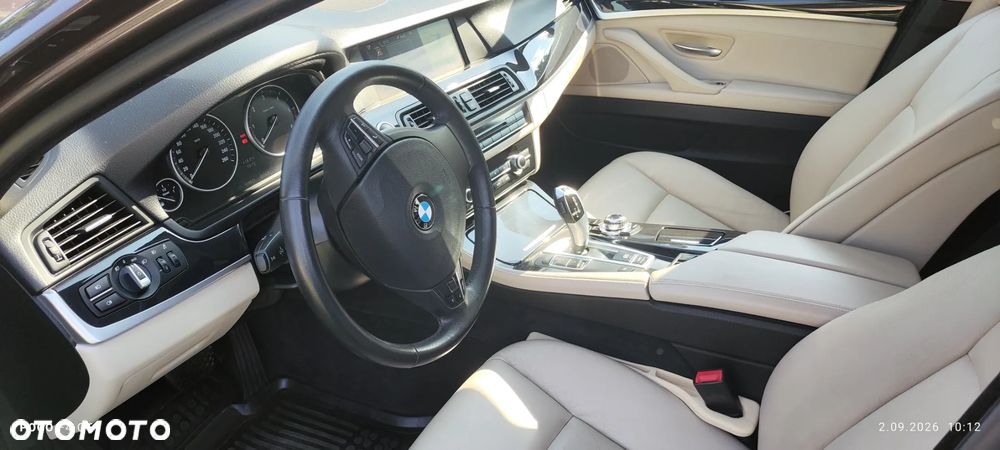 BMW Seria 5 - 34