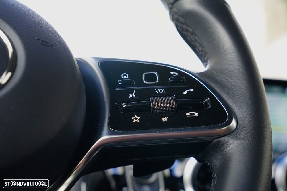 Mercedes-Benz CLA 180 Standard - 11