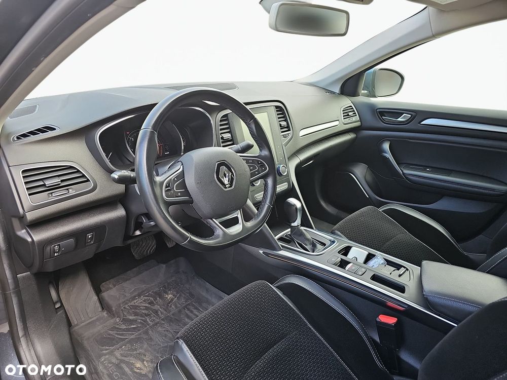 Renault Megane 1.5 Blue dCi Intens EDC - 9