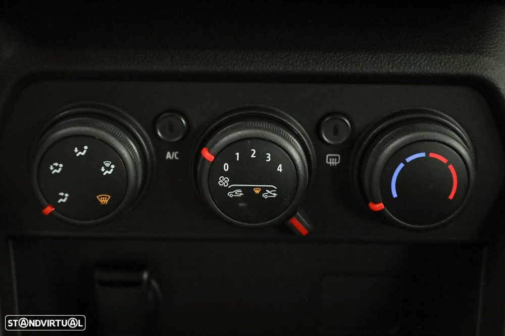 Dacia Sandero - 11