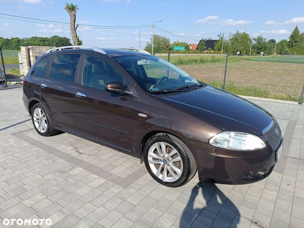 Fiat Croma 1.9 JTD Emotion - 6