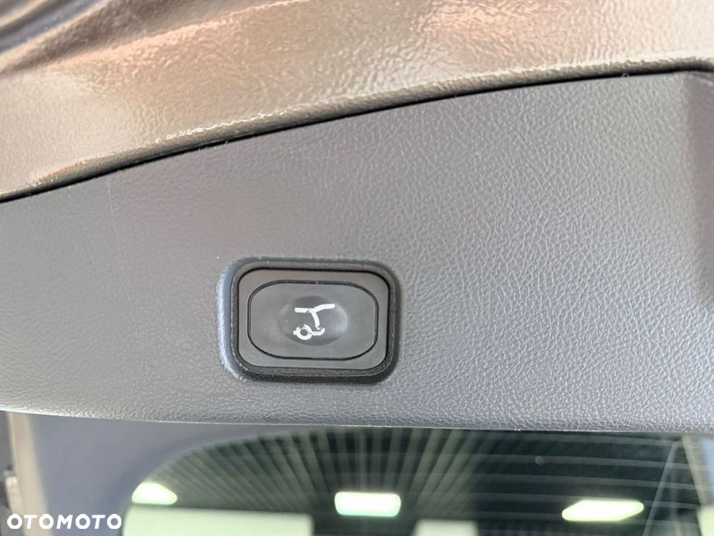 Ford Mondeo 2.0 EcoBlue VIGNALE - 31