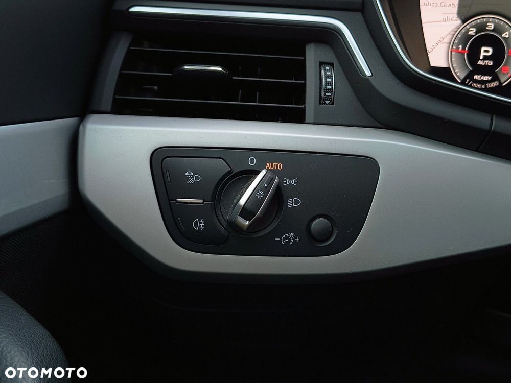 Audi A4 Limousine - 16