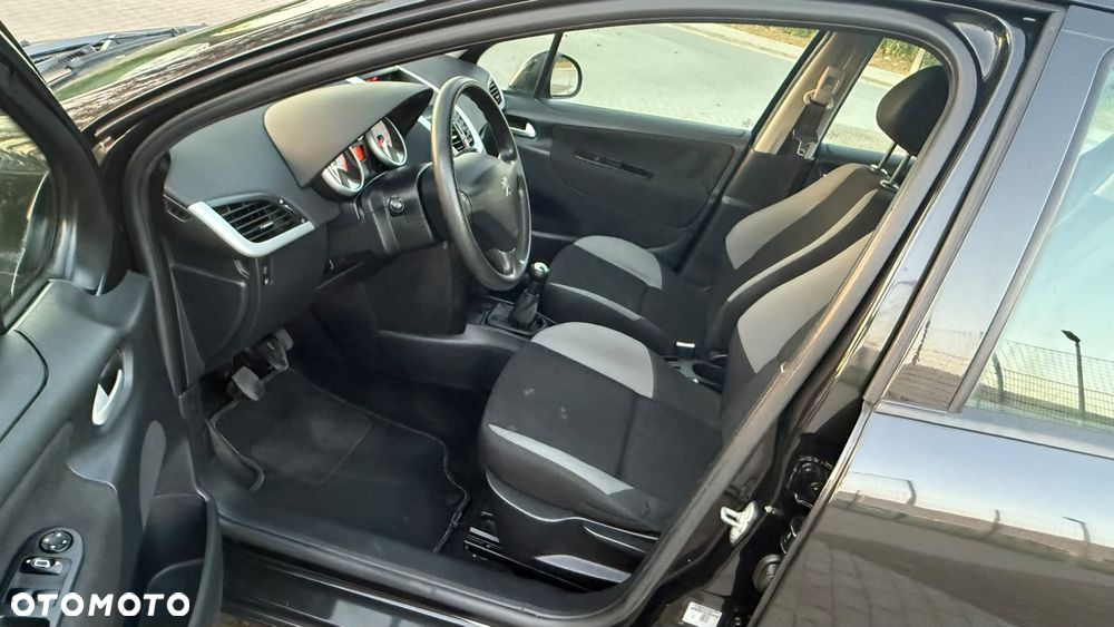 Peugeot 207 75 Urban Move - 8