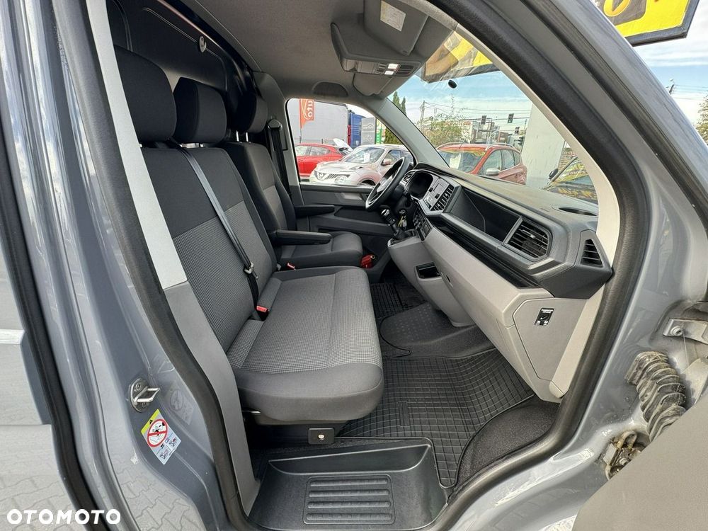 Volkswagen Transporter - 23