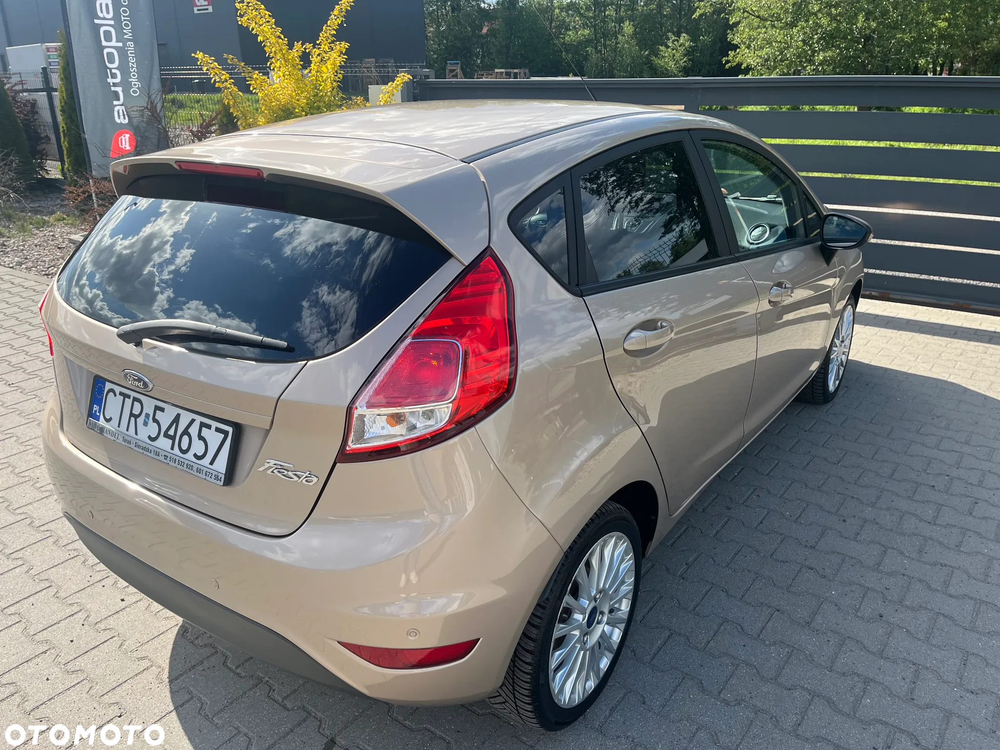Ford Fiesta 1.4 Titanium - 9