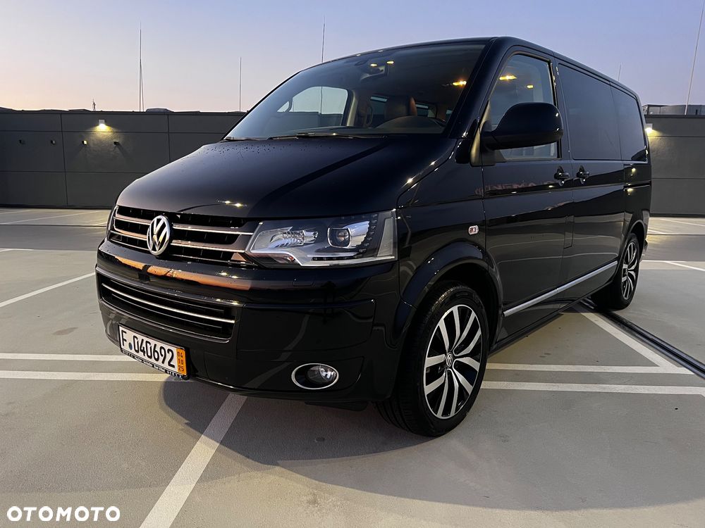 Volkswagen Multivan - 2