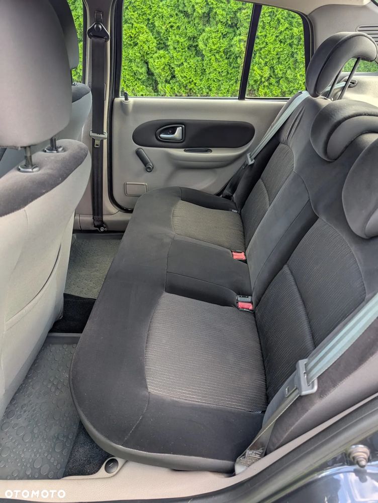 Renault Thalia 1.2 16V All Inclusive Euro5 - 13
