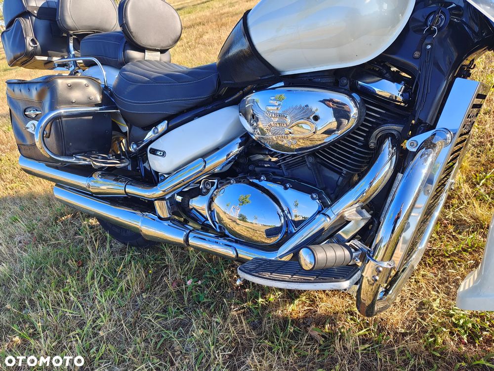 Suzuki VL 800 Volusia - Boulevard C50 - 12