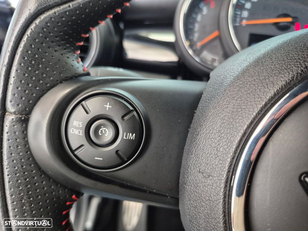 MINI 3 Portas - 19
