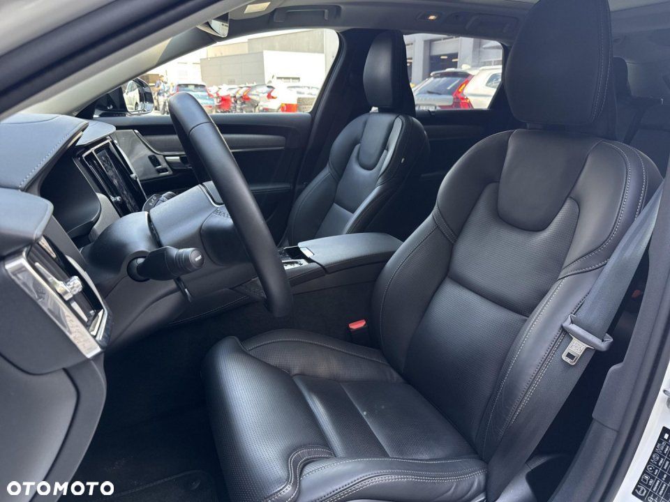 Volvo V90 - 17
