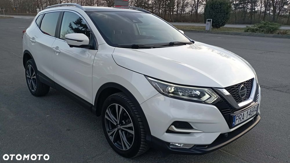Nissan Qashqai 1.3 DIG-T N-Connecta - 1