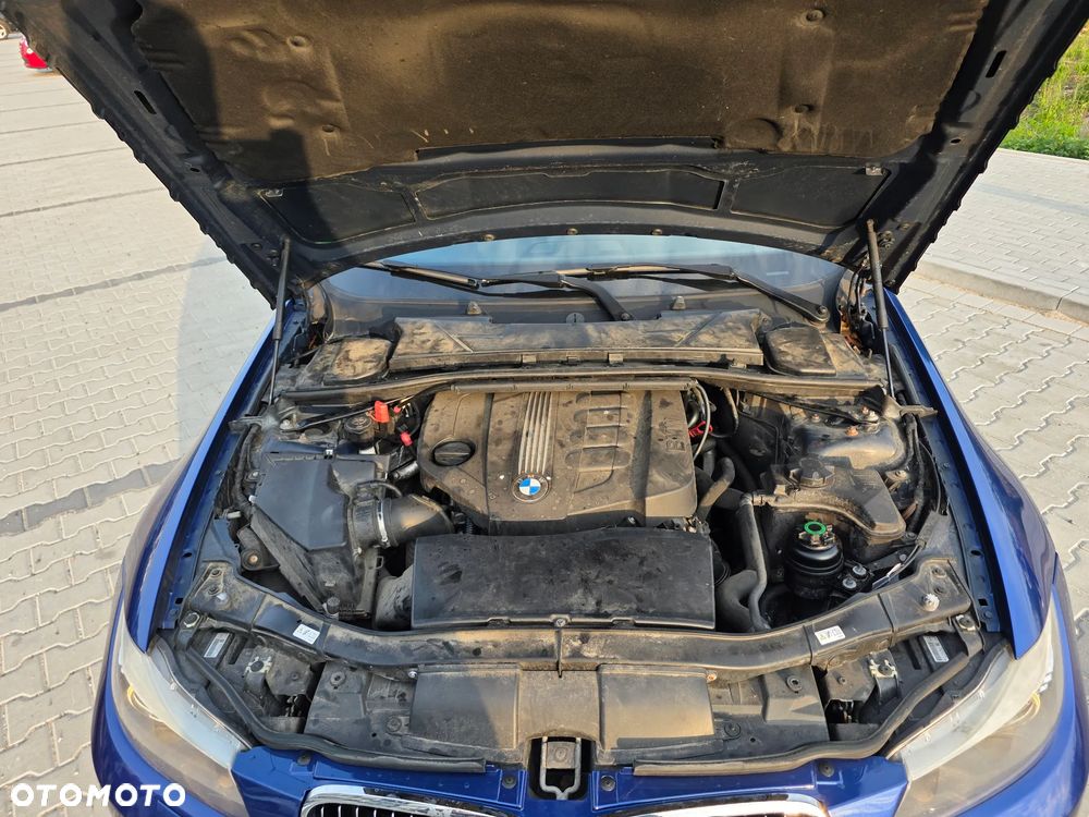 BMW Seria 3 320d - 30