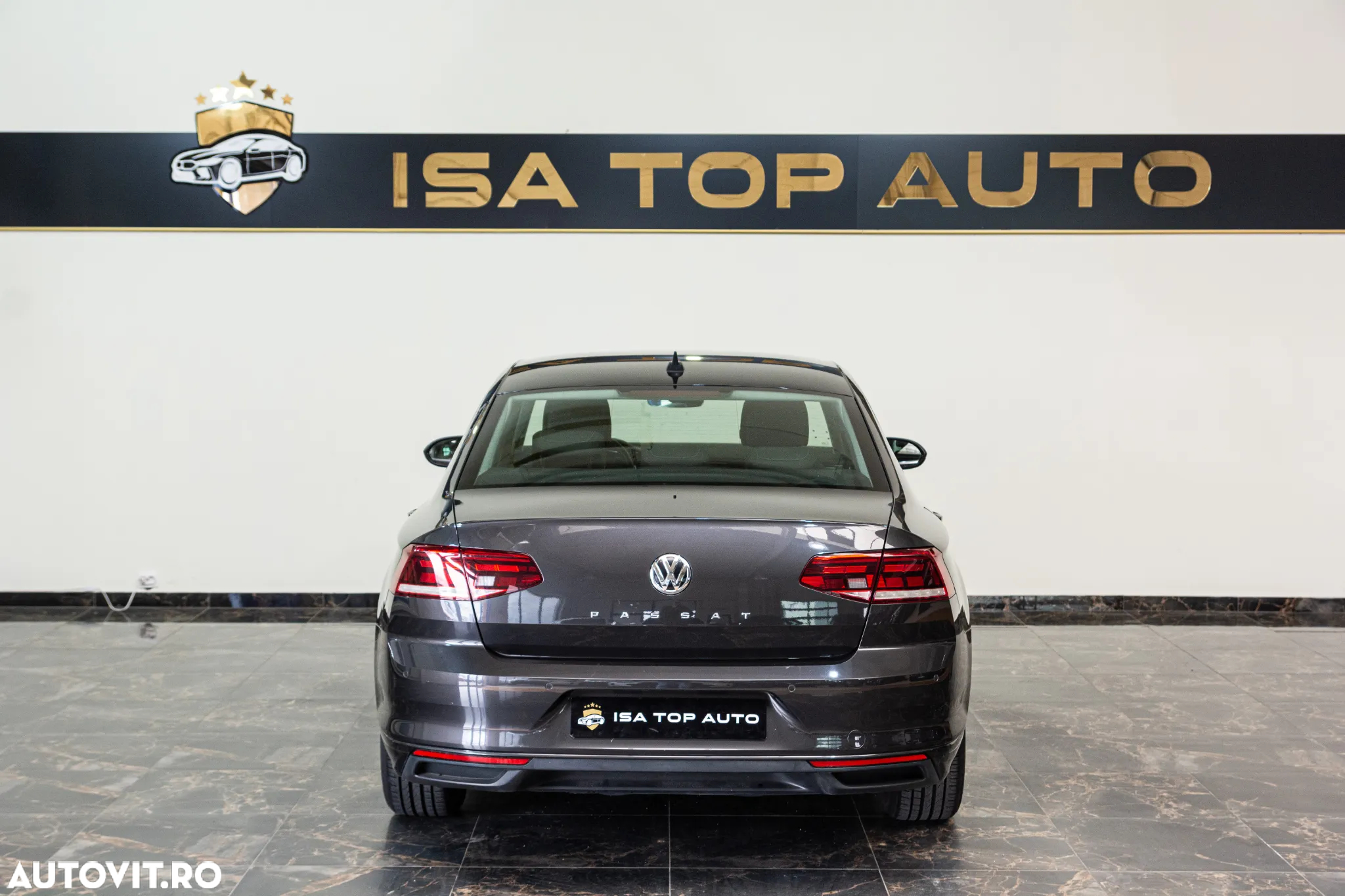 Volkswagen Passat 2.0 TDI DSG Comfortline - 34