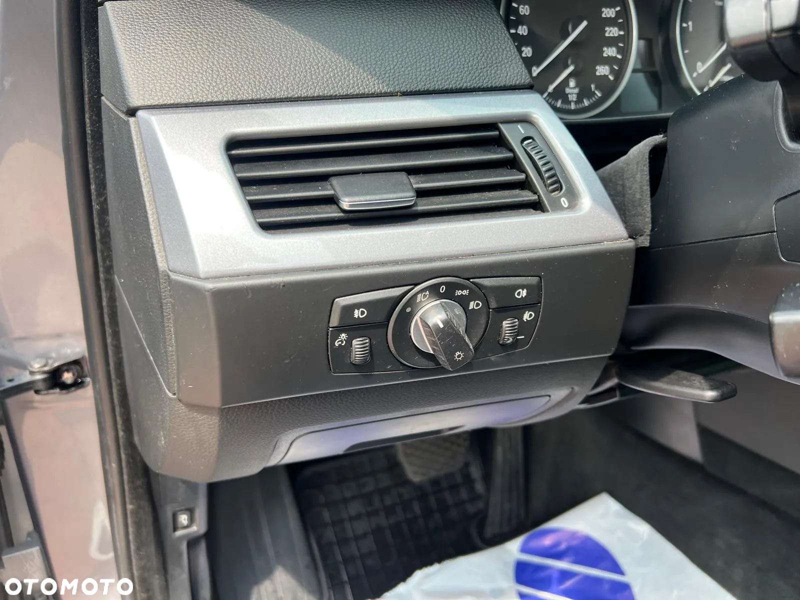 BMW Seria 5 520d Touring - 8