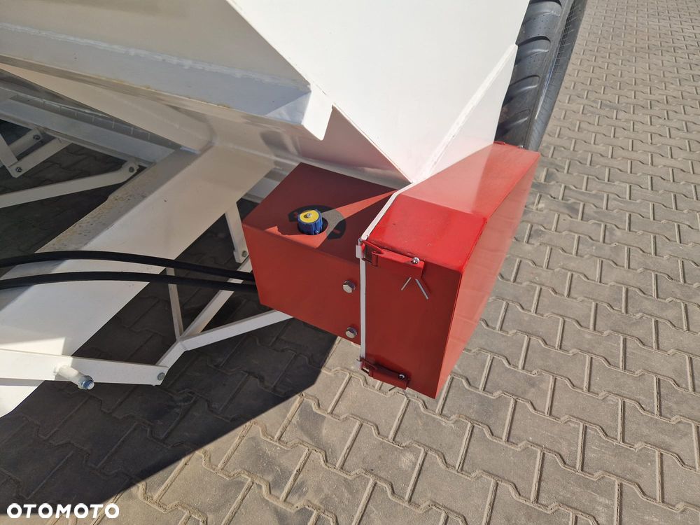 TOZAMET RS12000 * dostępny od ręki * rozsypywacz spoiw * - 6