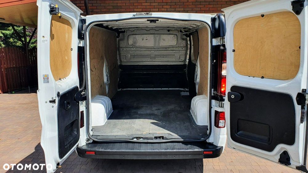 Opel Vivaro - 11