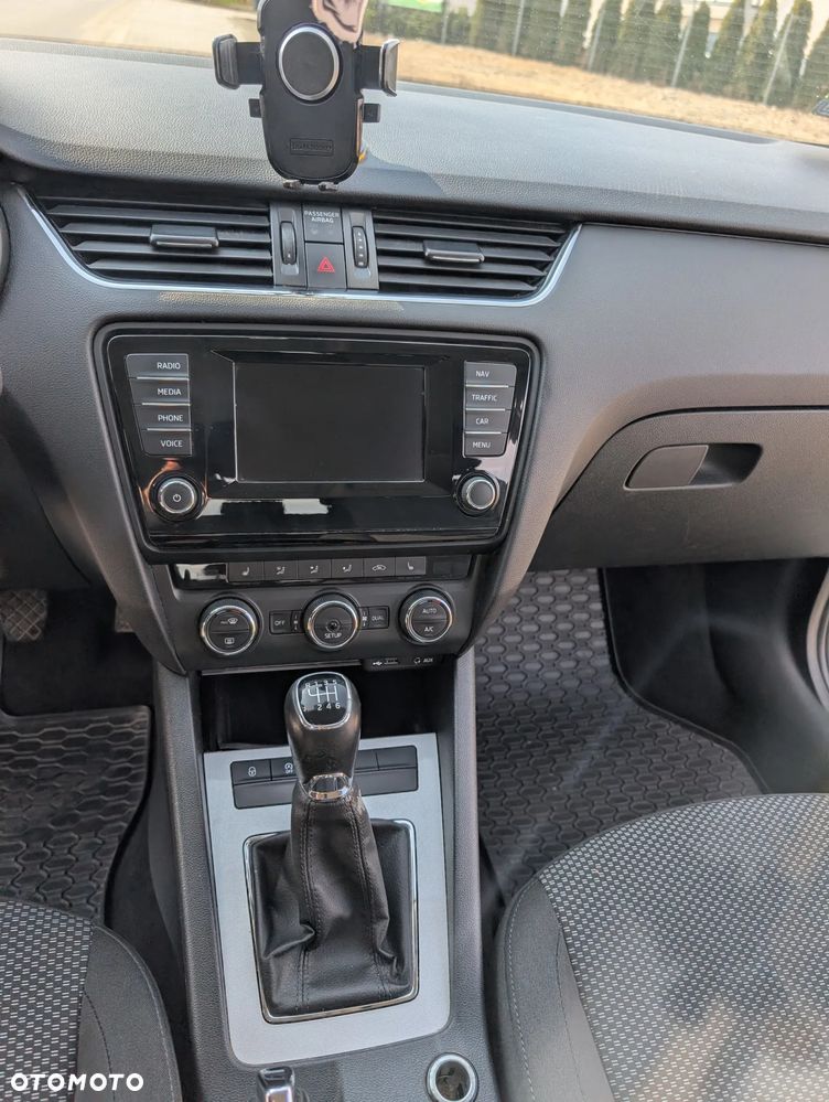 Skoda Octavia 2.0 TDI (Green tec) Ambition - 9