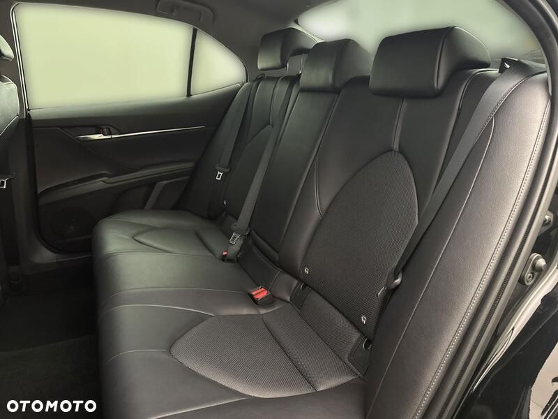 Toyota Camry 2.5 Hybrid Executive CVT - 20