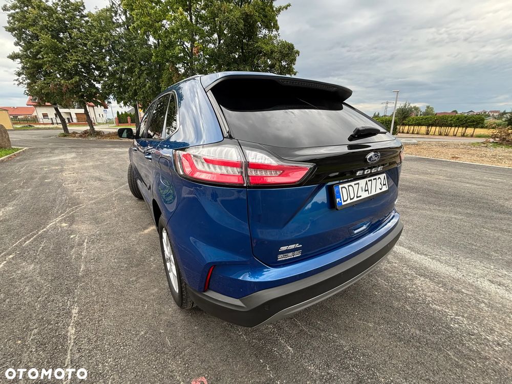Ford Edge - 32