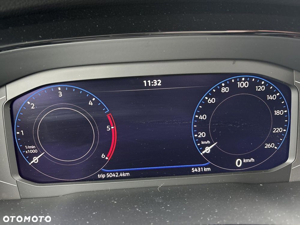 Volkswagen Touran - 13