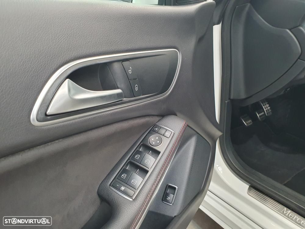 Mercedes-Benz CLA 200 d AMG Line - 13