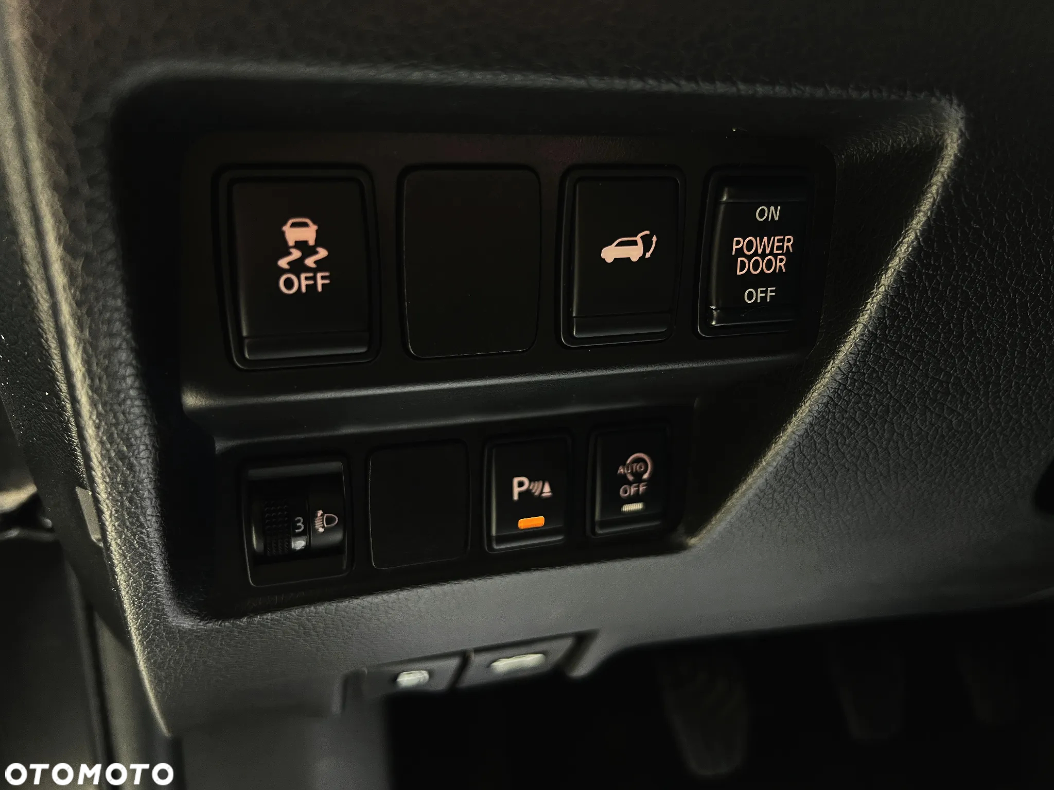 Nissan X-Trail 1.6 DIG-T N-Connecta - 31