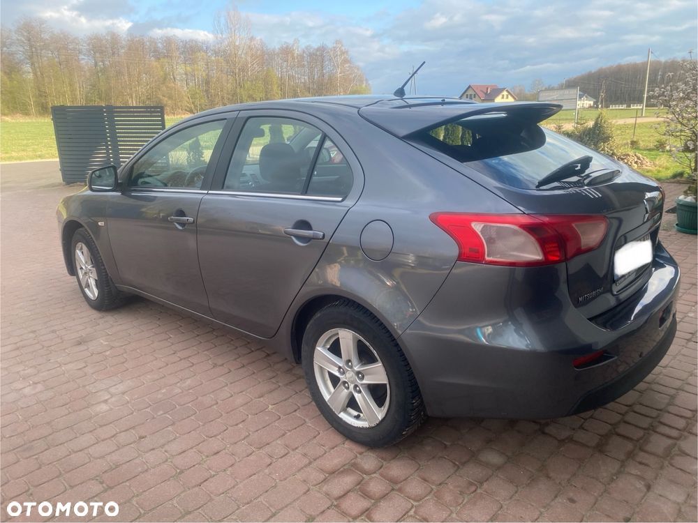 Mitsubishi Lancer 1.5 Inform - 6