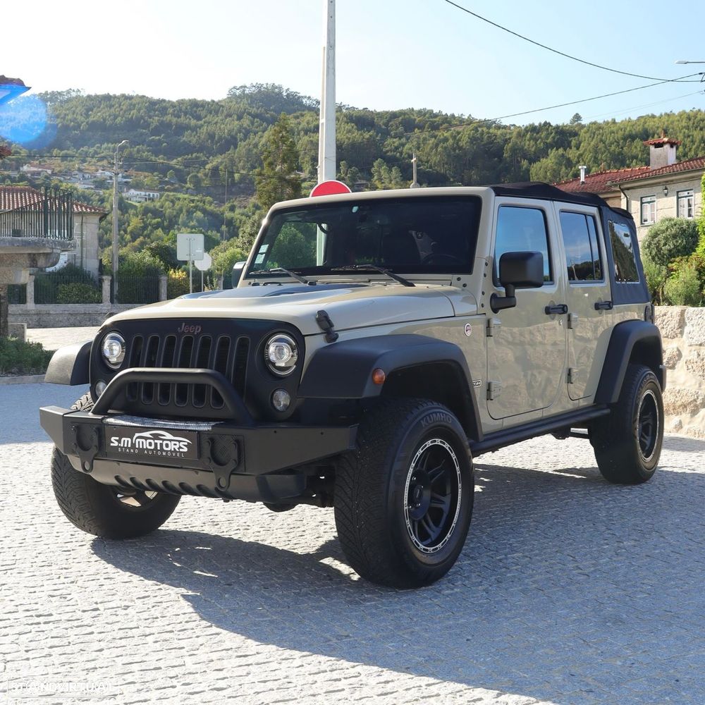 Jeep Wrangler Unlimited - 4