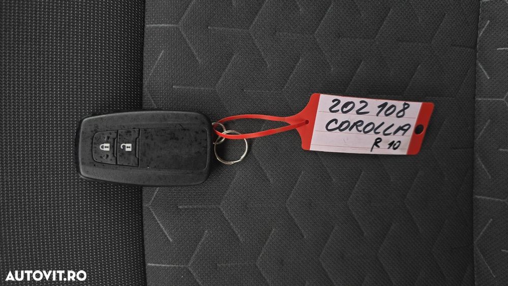 Toyota Corolla 1.8 HSD Business - 21