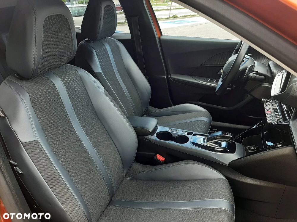 Peugeot 2008 1.5 BlueHDi Allure S&S EAT8 - 27