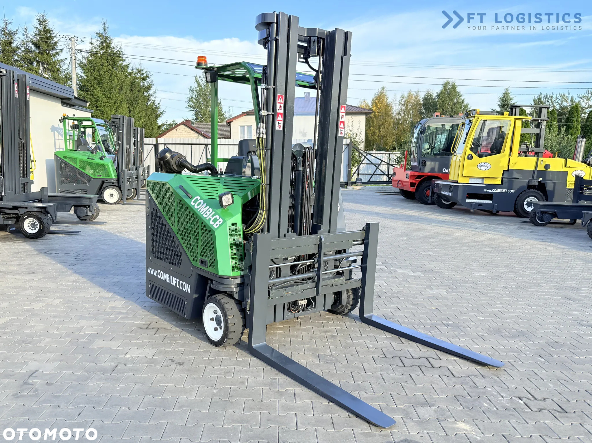 Combilift C2500CB / TRIPLEX / 5500MM / WOLNY SKOK / DIESEL / JEDYNIE 3768MTH / POZYCJONER / PRZESUW BOCZNY / NOWE OPONY / JAK NOWY / Szeroka oferta wózków czterokierunkowych i bocznych, dopasowanych do różnorodnych potrzeb i zastosowań. - 5