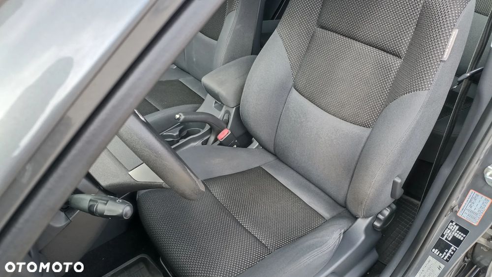 Hyundai i30 1.6 Comfort - 19