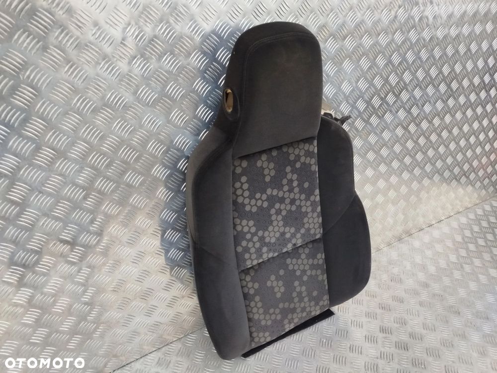 OPARCIE PODGRZEWANE FOTELA RECARO SCANIA - 2