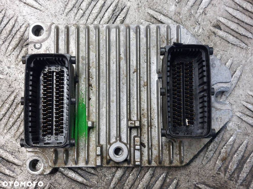 KOMPUTER STEROWNIK SILNIKA OPEL VECTRA C 1.8 16V 09179499 - 2