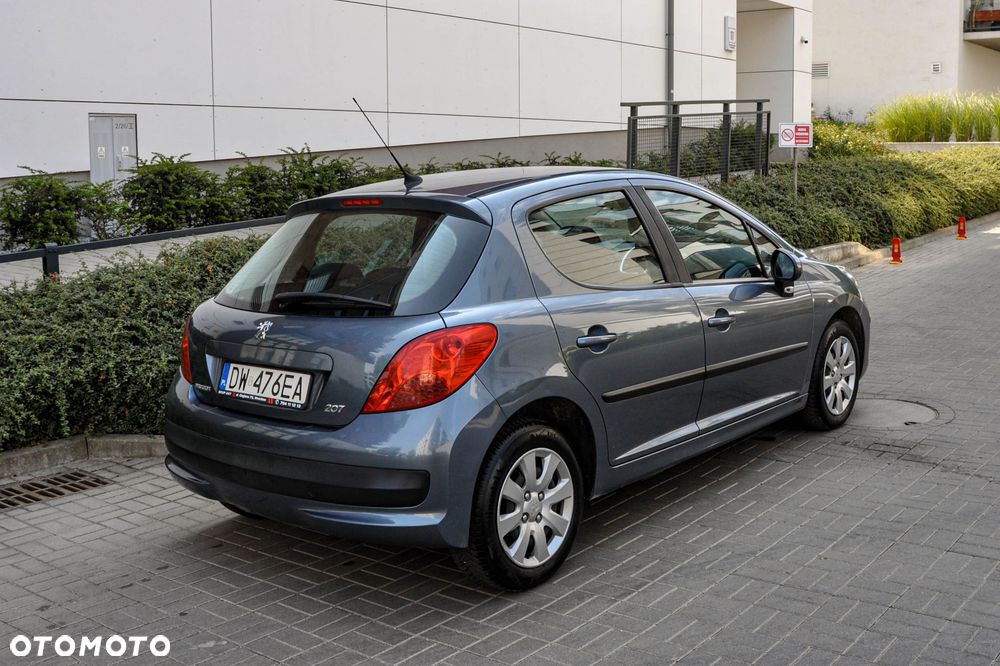 Peugeot 207 - 4