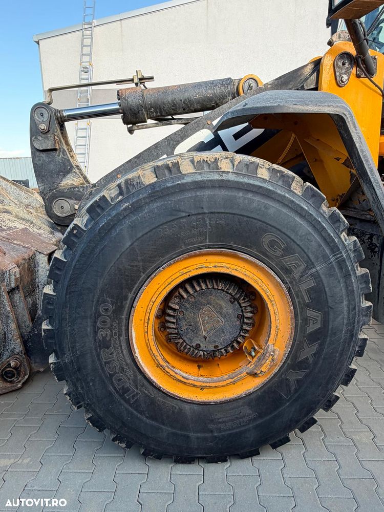 JCB 456 - 6