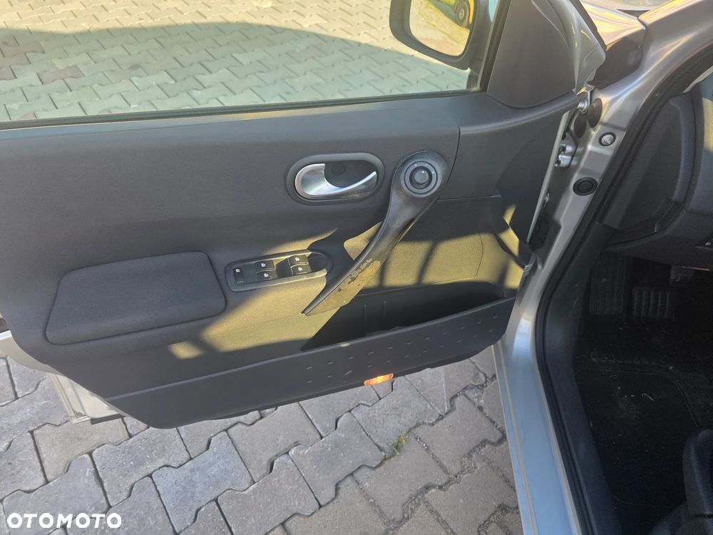 Renault Megane 1.6 16V Confort Dynamique - 9