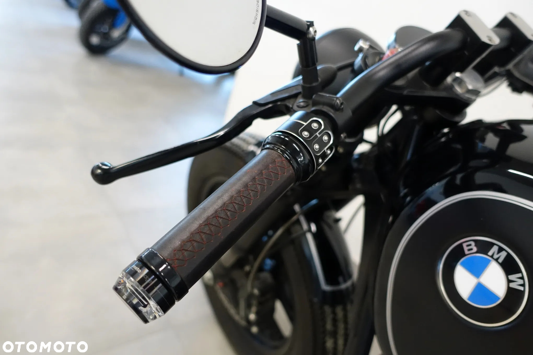BMW R - 6